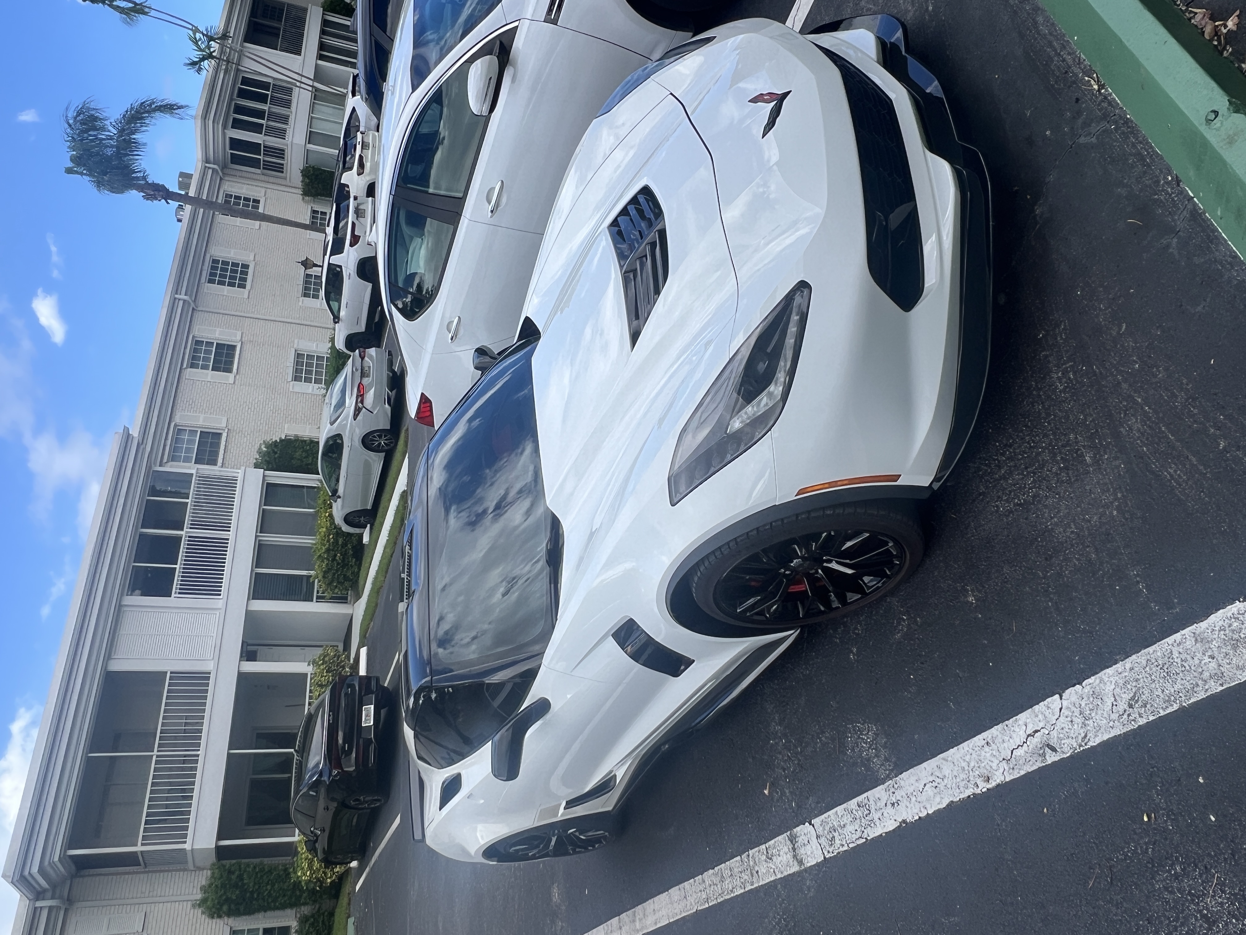 Used 2016 Chevrolet Corvette Z06 w/ 2LZ Preferred Equipment Group RWD image 2