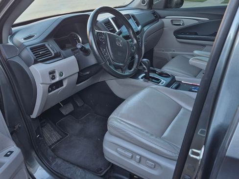 Used 2019 Honda Ridgeline RTL-T image 8