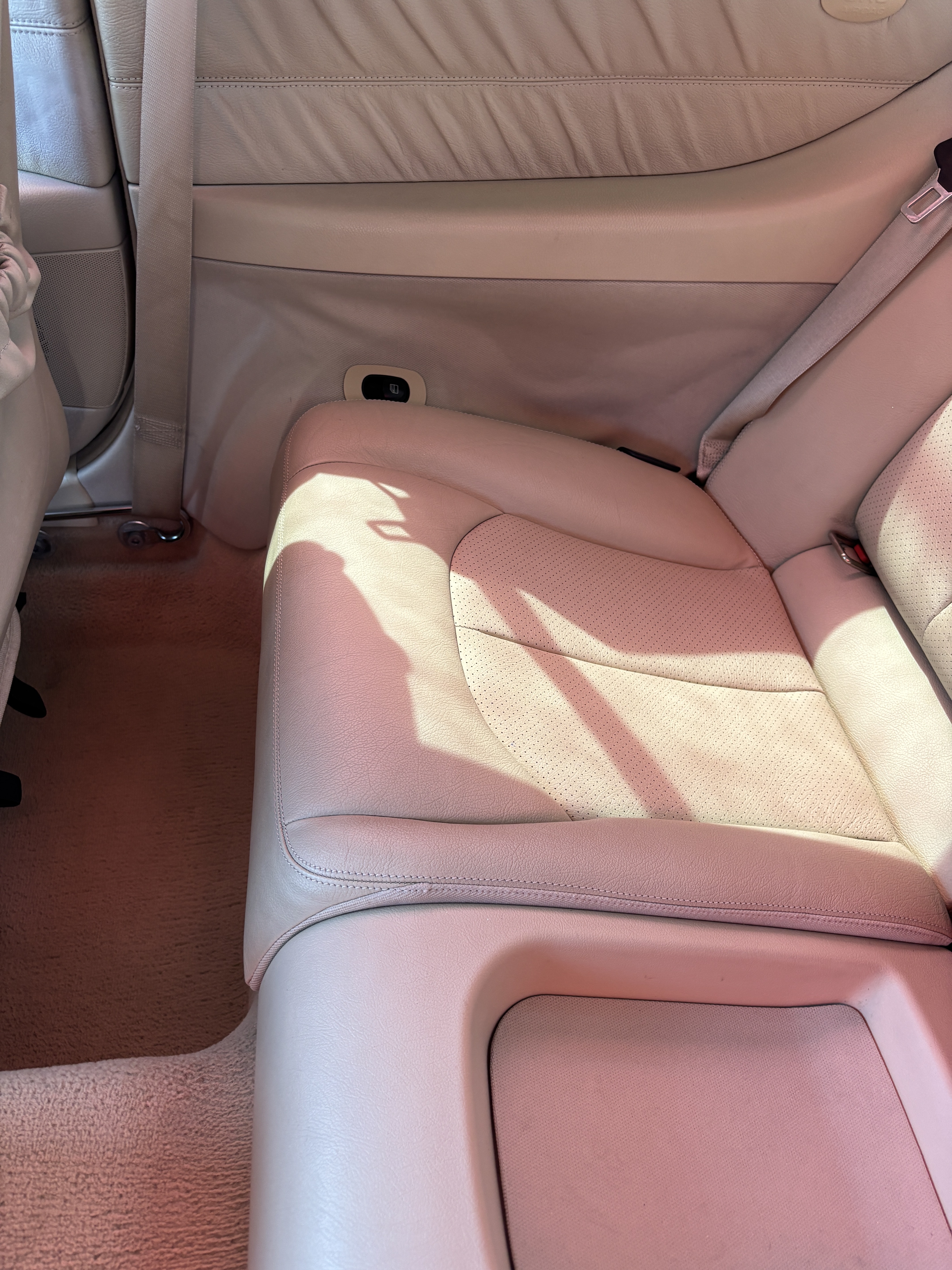 Used 2004 Mercedes-Benz CLK 320 Coupe image 24