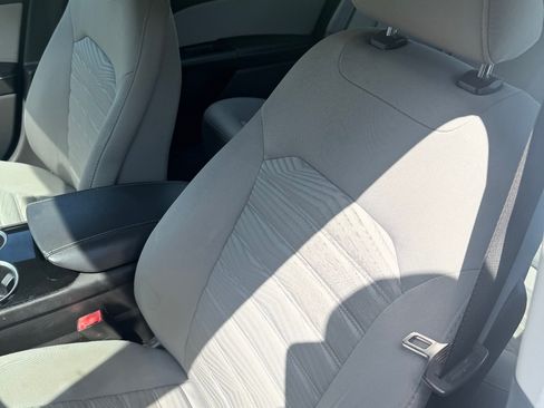 Used 2016 Ford Fusion S FWD image 10