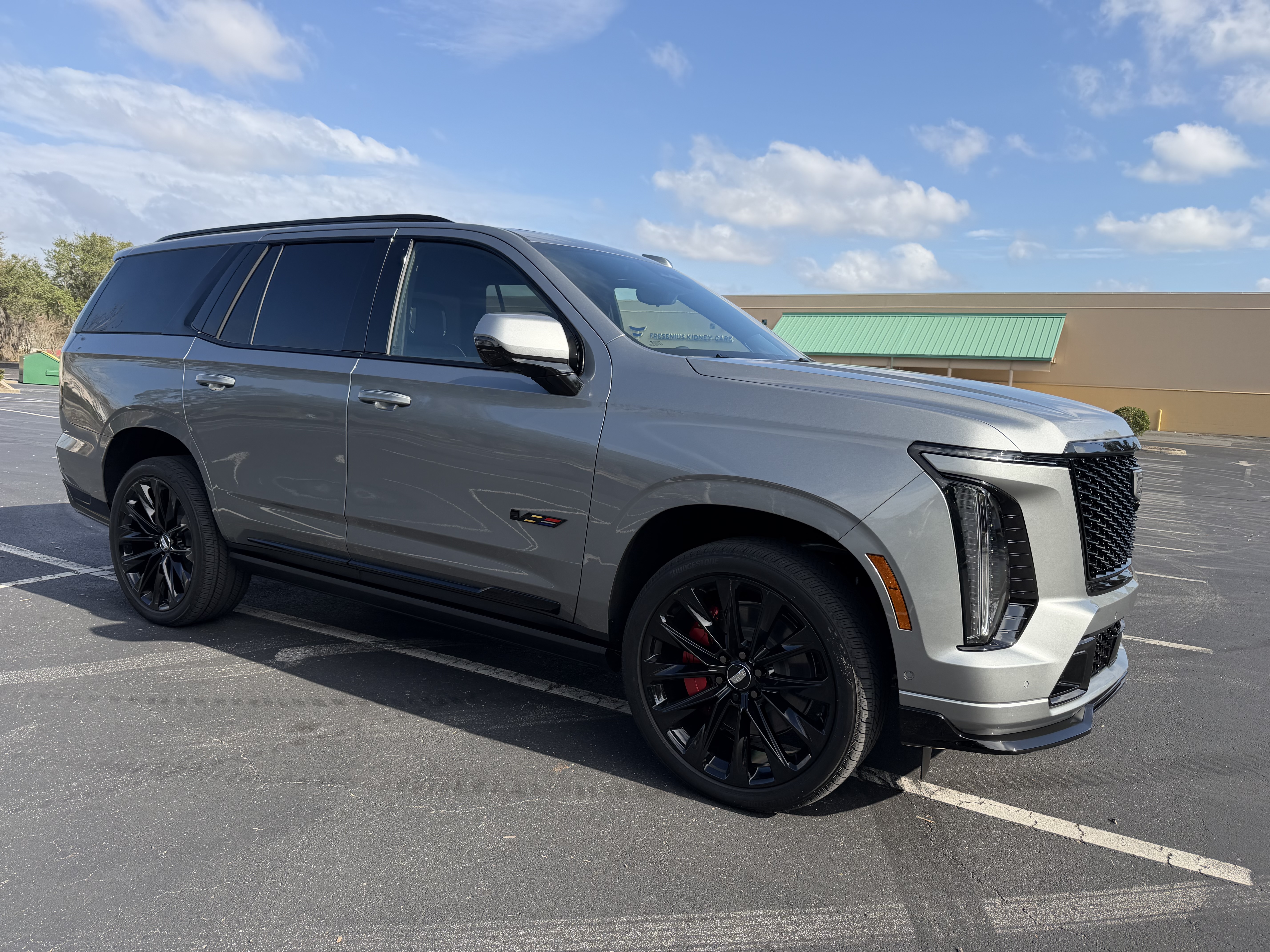 Used 2026 Cadillac Escalade V w/ LPO, ONYX Package AWD/4WD image 6