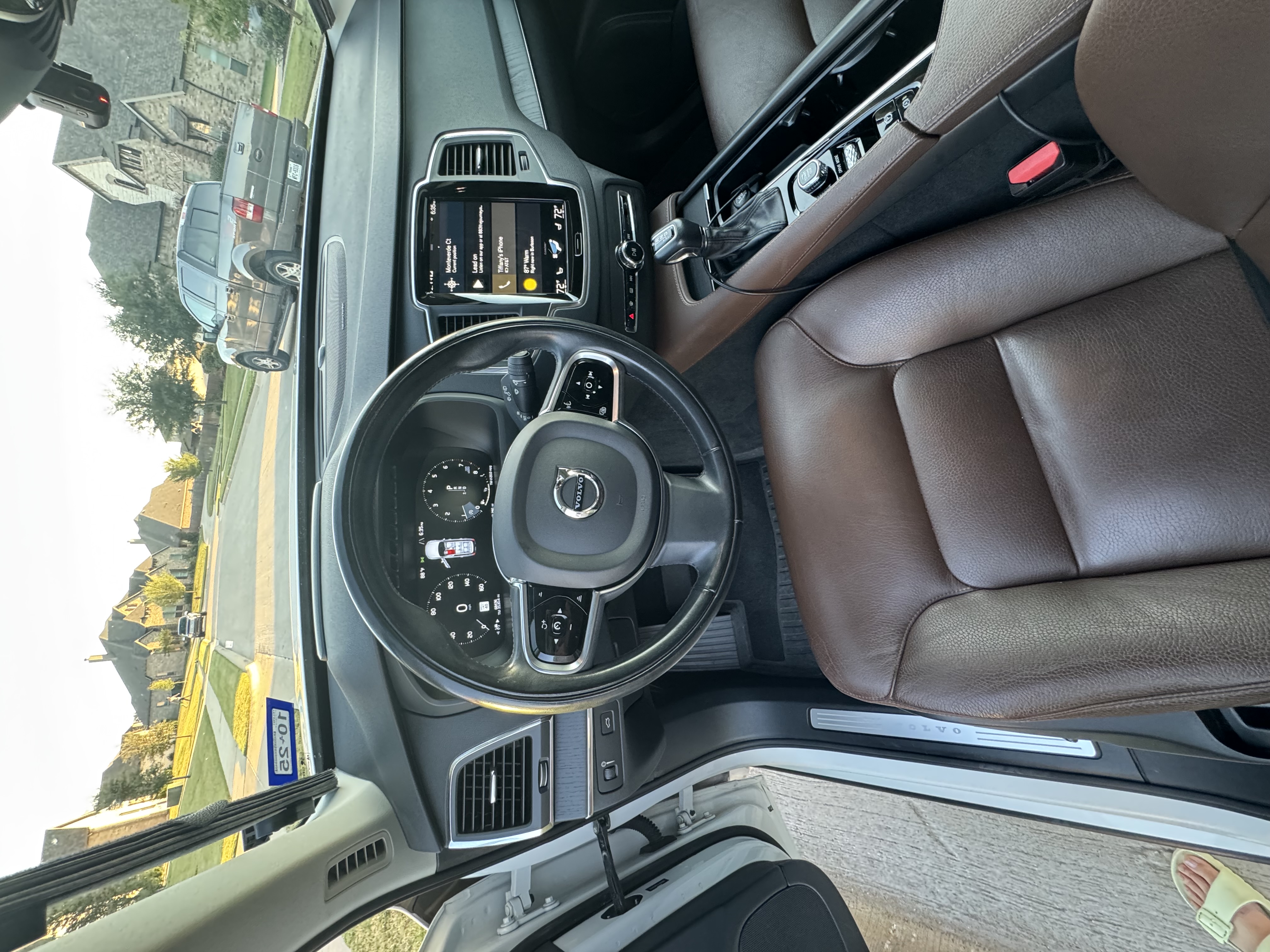 Used 2020 Volvo XC90 T6 Momentum AWD/4WD image 5