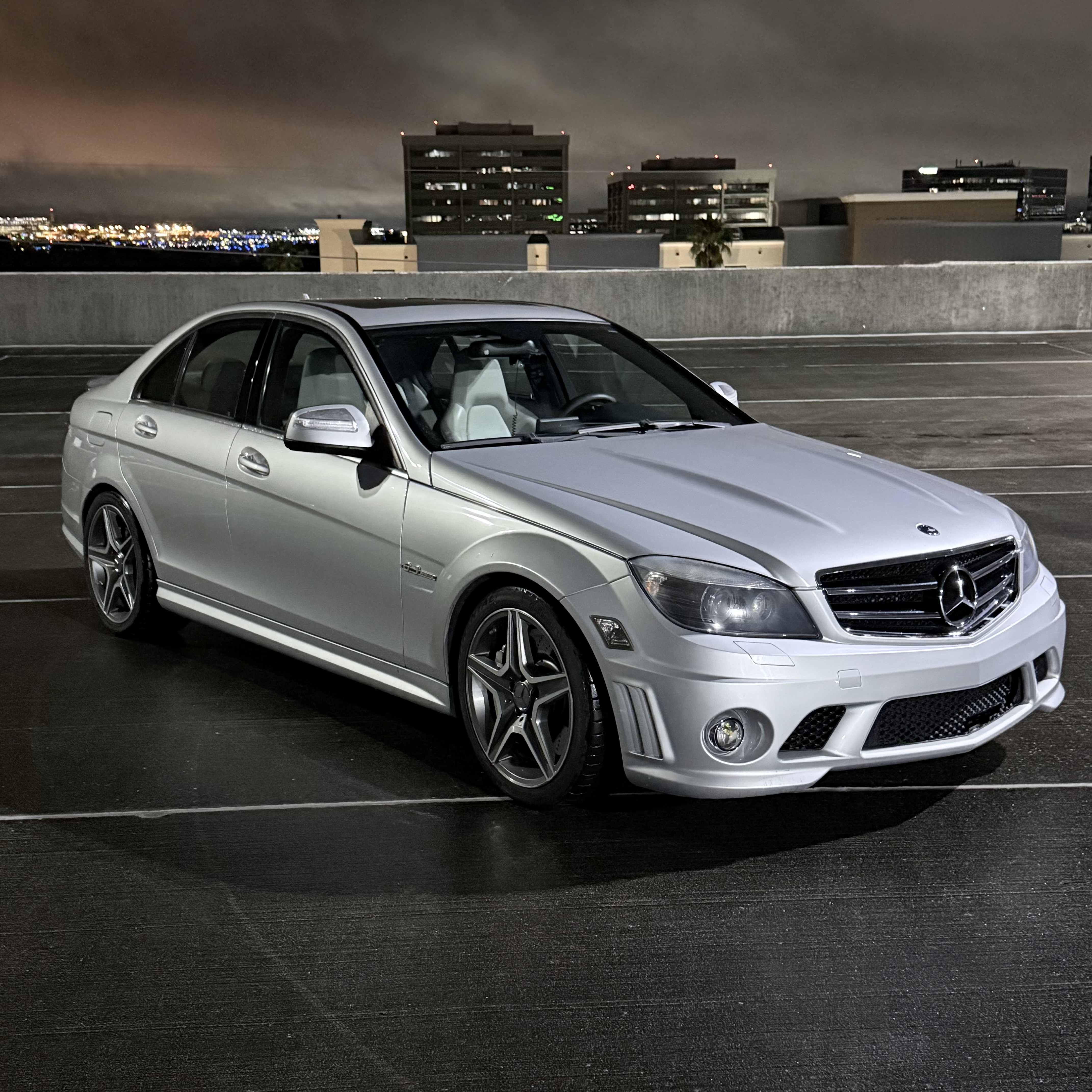 Used 2009 Mercedes-Benz C 63 AMG Sedan image 1