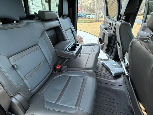 Used 2022 GMC Sierra 1500 Denali w/ Denali Premium Package image 6