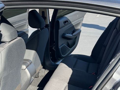 Used 2025 Nissan Altima 2.5 S image 9