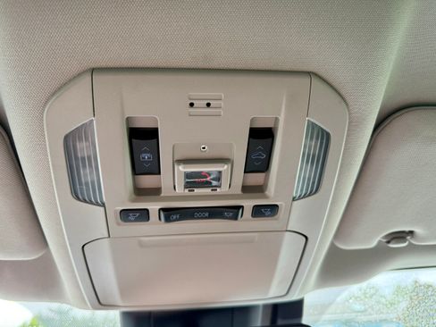 Used 2022 Toyota Highlander Platinum AWD/4WD image 15