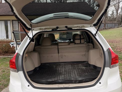 Used 2010 Toyota Venza image 11