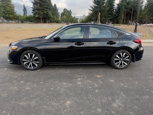 Used 2024 Honda Civic EX-L image 4