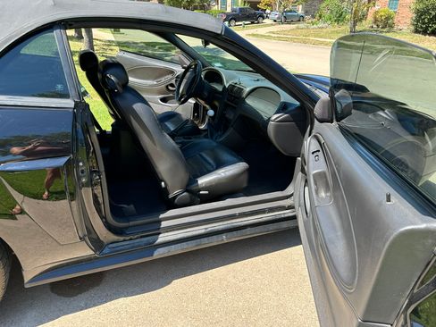 Used 2002 Ford Mustang GT Premium image 6
