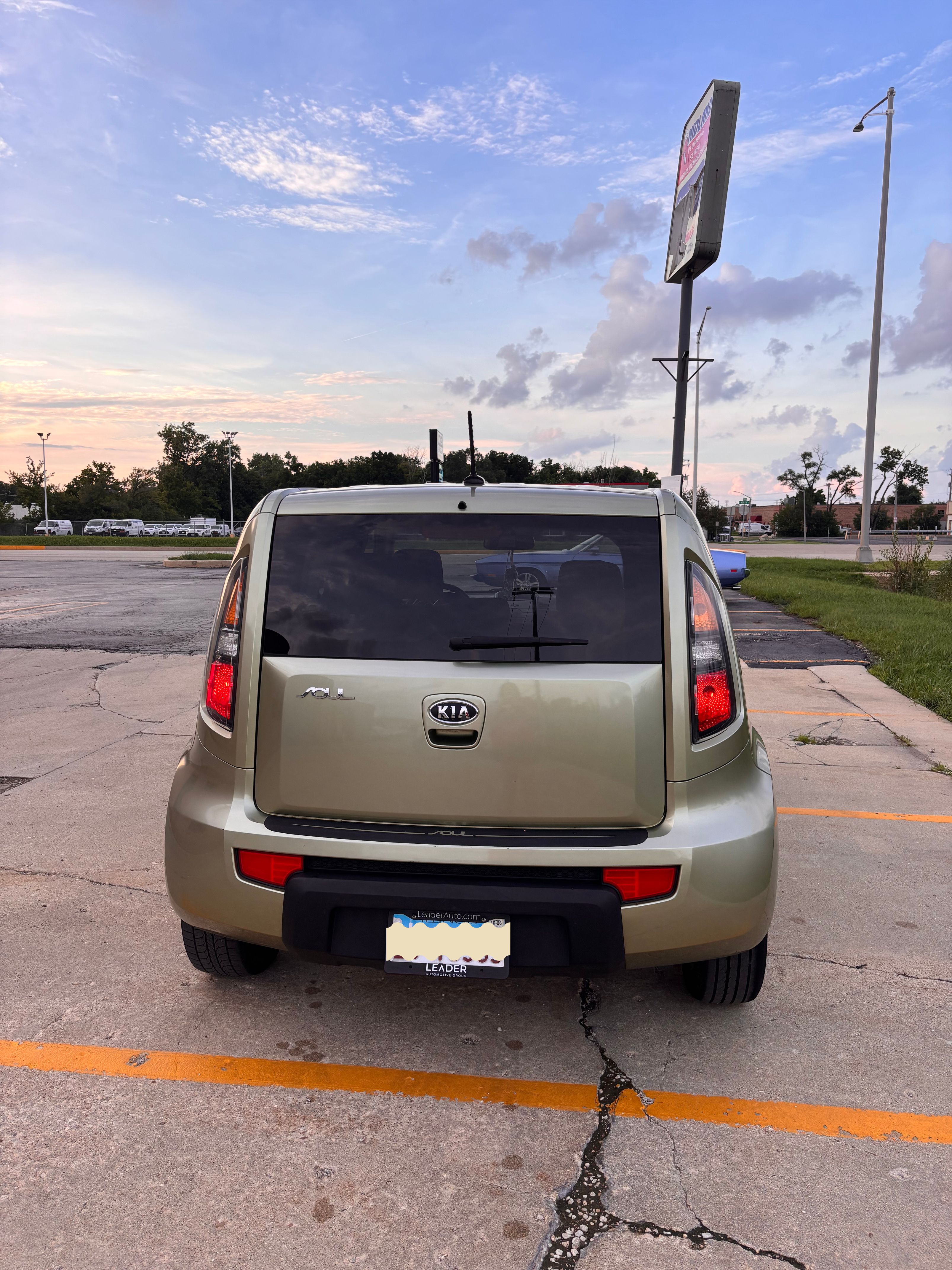 Used 2011 Kia Soul + w/ Audio Pkg FWD image 4