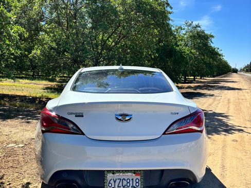 Used 2013 Hyundai Genesis 2.0T image 14