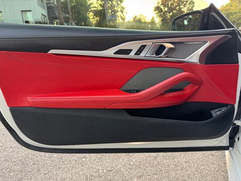 Used 2022 BMW M850i xDrive Convertible image 19