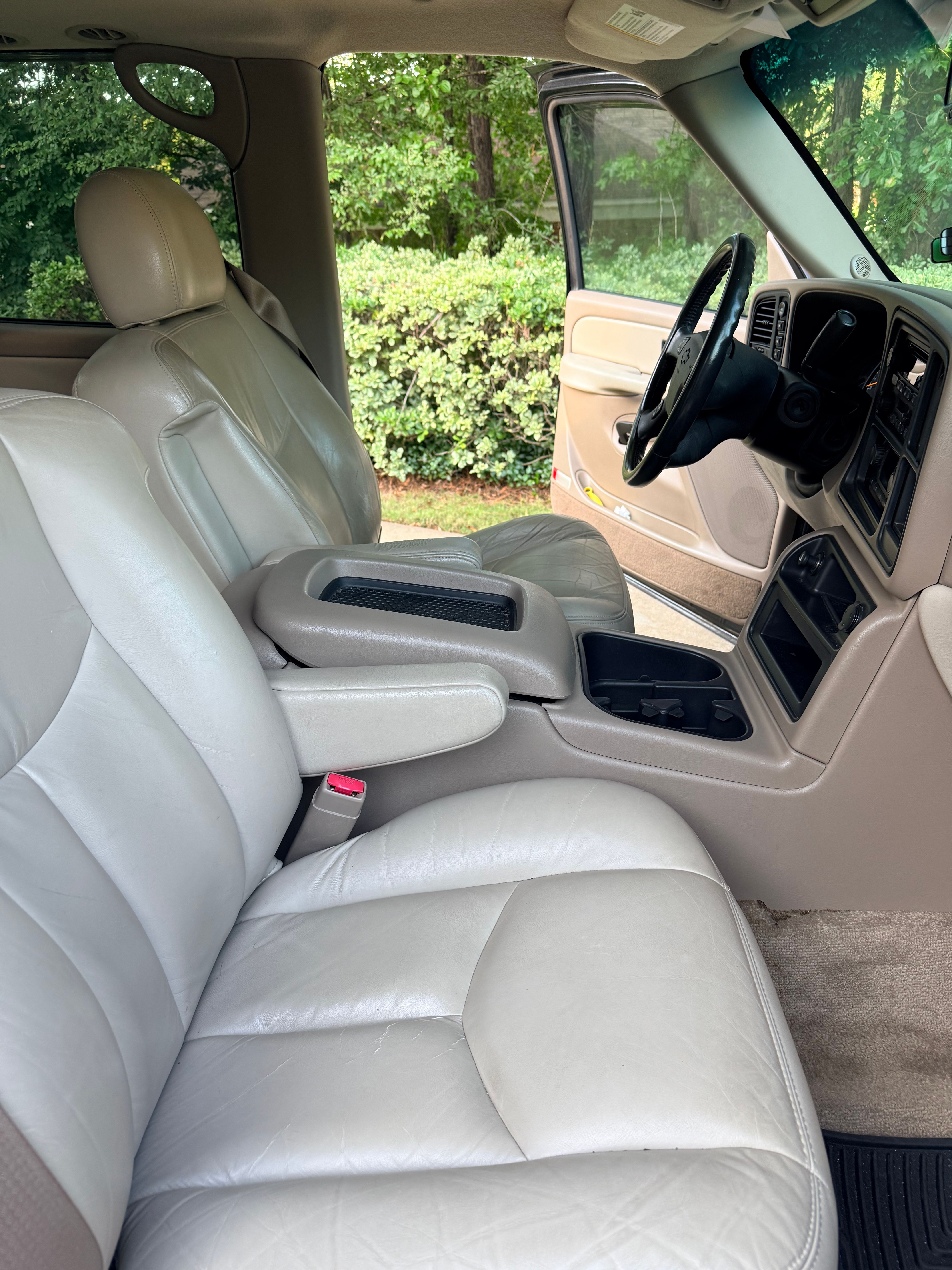Used 2003 Chevrolet Tahoe Z71 AWD/4WD image 19
