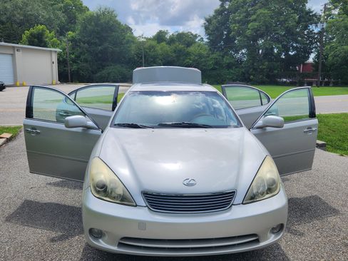 Used 2005 Lexus ES 330 image 12