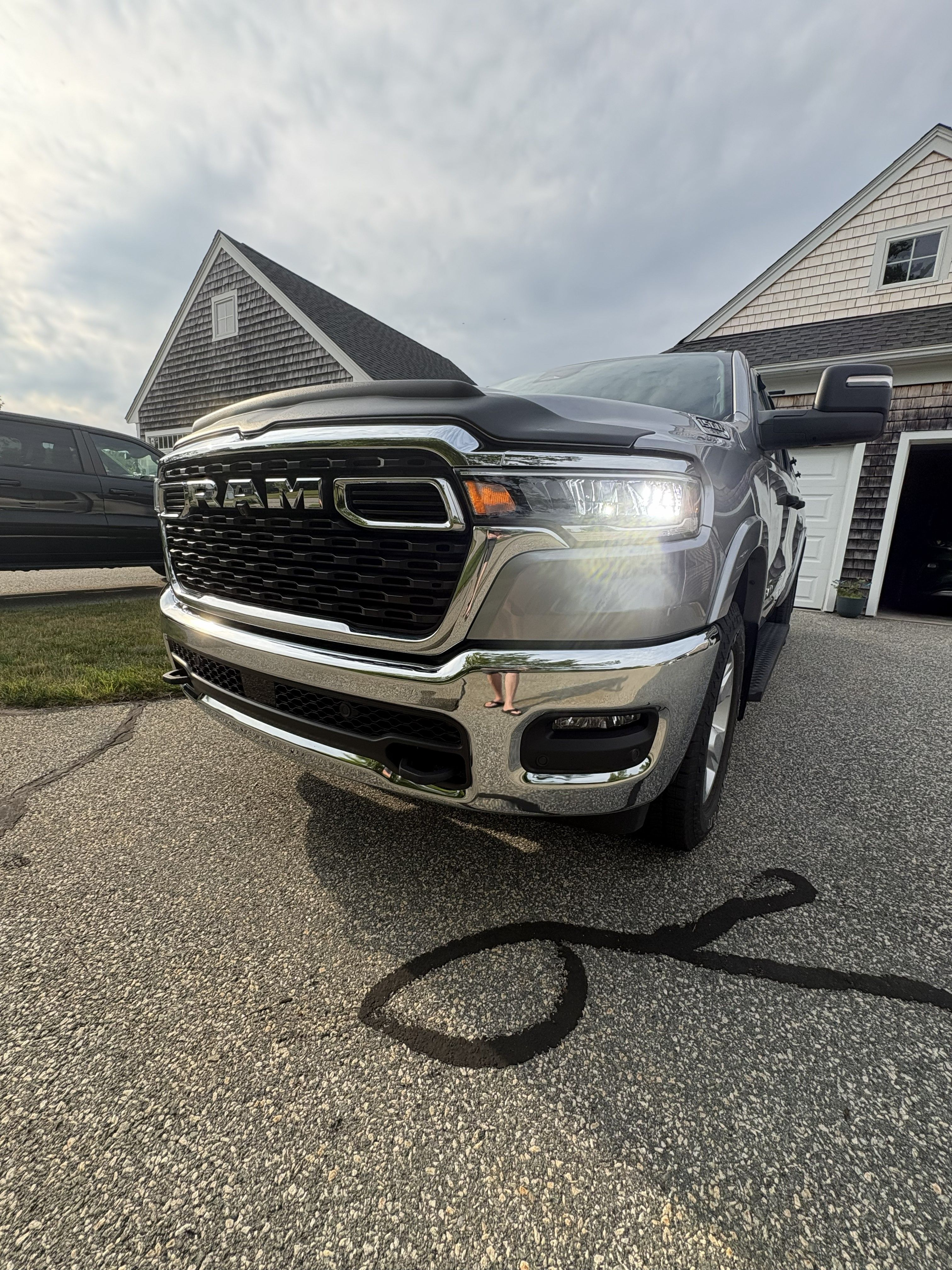 Used 2025 RAM 1500 Big Horn AWD/4WD image 9