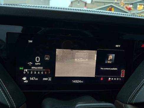 Used 2025 GMC Yukon Denali Ultimate image 16