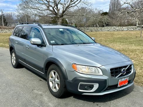 Used 2010 Volvo XC70 3.2 image 6