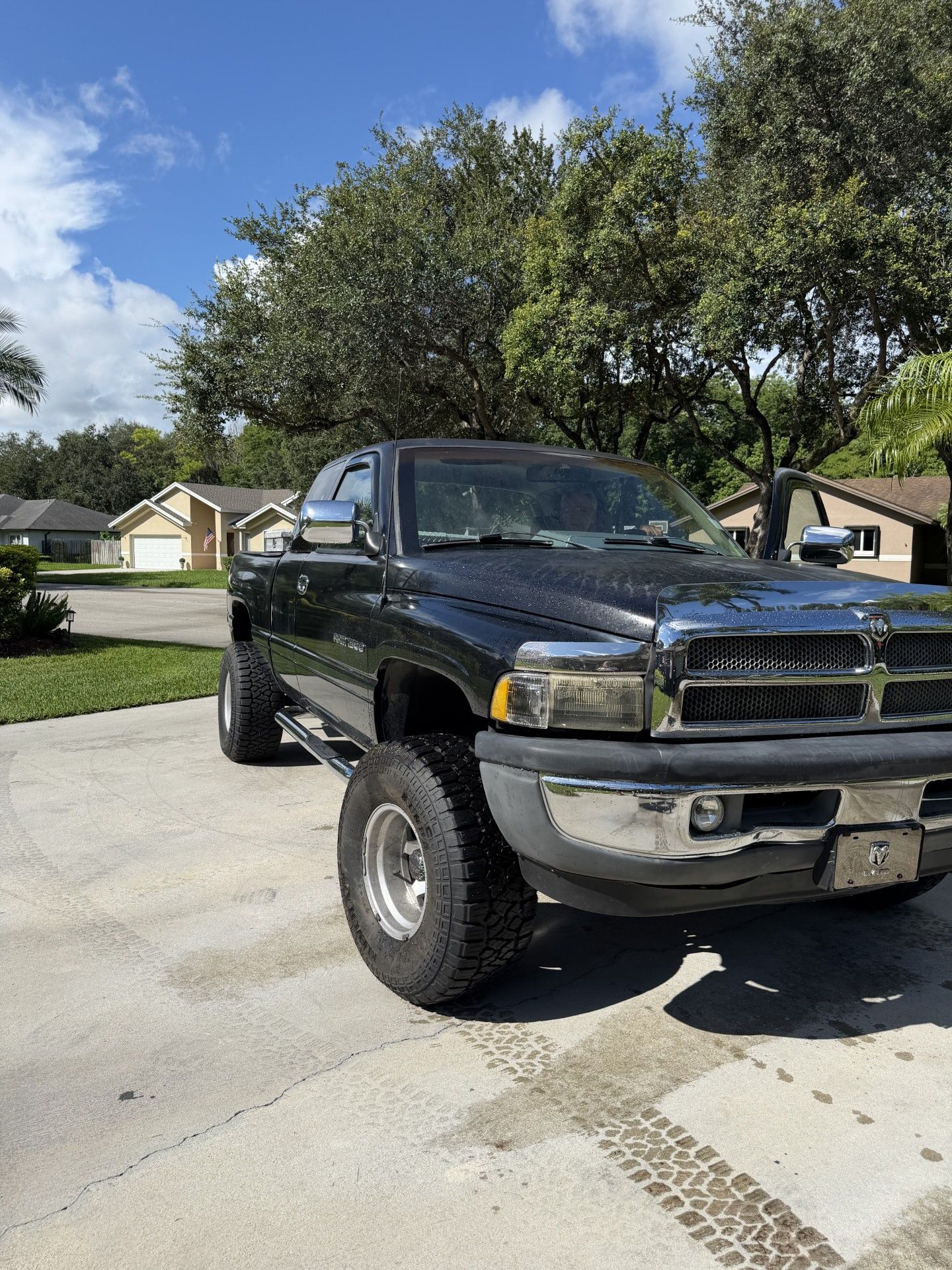 Used 1997 Dodge Ram 1500 Truck 4x4 Club Cab image 2