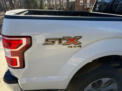 Used 2019 Ford F150 XL w/ Equipment Group 101A Mid image 4