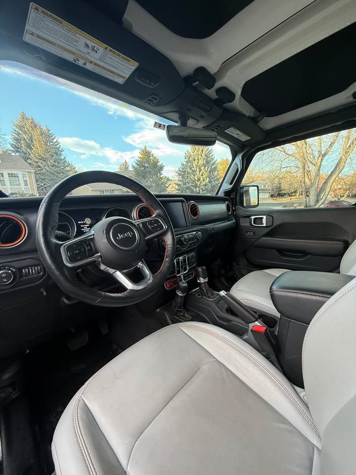 Used 2021 Jeep Gladiator Mojave AWD/4WD image 14