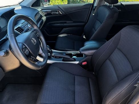 Used 2014 Honda Accord Sport image 10