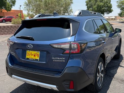 Used 2020 Subaru Outback Touring XT AWD/4WD image 4
