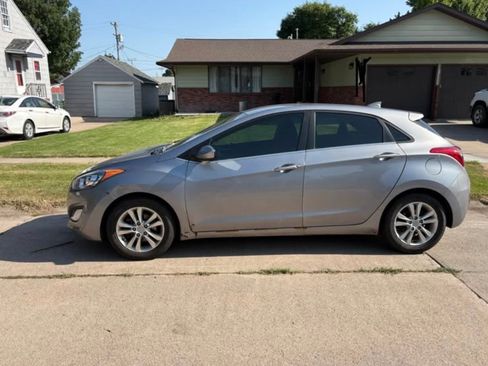 Used 2013 Hyundai Elantra GT FWD image 5