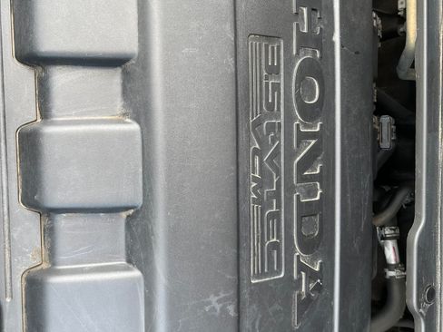 Used 2016 Honda Odyssey SE image 18