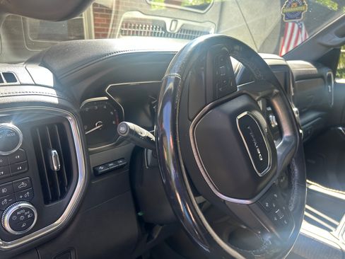 Used 2021 GMC Sierra 1500 Denali w/ Denali Ultimate Package AWD/4WD image 12