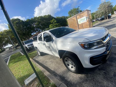 Used 2022 Chevrolet Colorado W/T image 12