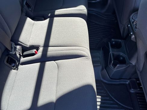 Used 2023 Jeep Gladiator Sport image 8