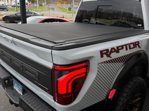 Used 2025 Ford F150 Raptor image 11