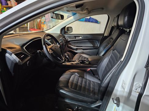 Used 2016 Ford Edge SEL w/ Equipment Group 201A image 8