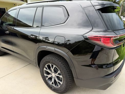 Used 2026 GMC Acadia AT4 w/ Luxury Package AWD/4WD image 6