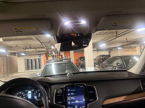 Used 2018 Volvo XC90 T6 Inscription w/ Convenience Package image 10