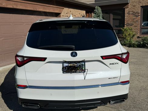 Used 2024 Acura MDX w/ Technology Package AWD/4WD image 4