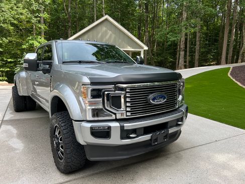 Used 2021 Ford F450 Platinum w/ FX4 Off-Road Package AWD/4WD image 9