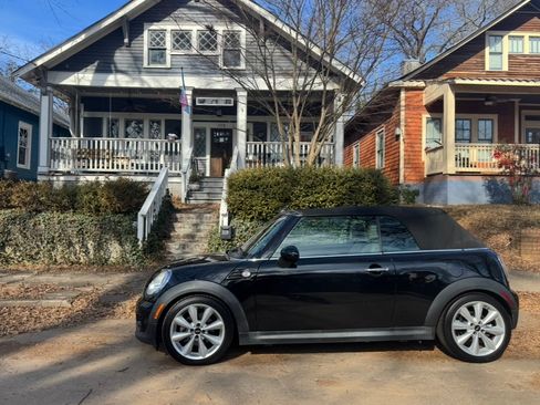 Used 2014 MINI Cooper Convertible image 4