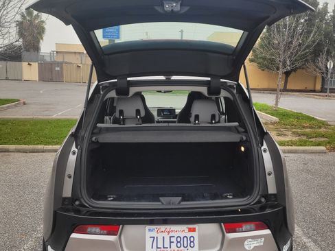 Used 2014 BMW i3 image 9