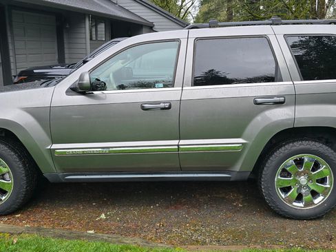 Used 2008 Jeep Grand Cherokee Limited w/ Trailer Tow Group IV image 1