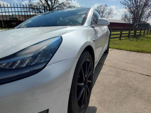 Used 2020 Tesla Model 3 Long Range image 4