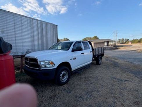 Used 2011 RAM 2500 ST w/ Protection Group image 1