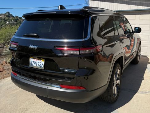 Used 2021 Jeep Grand Cherokee L Limited image 8