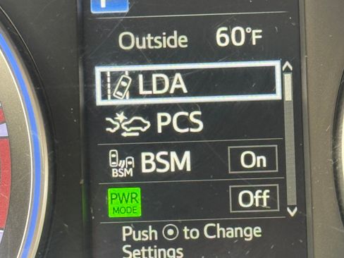 Used 2018 Toyota Highlander Limited image 14