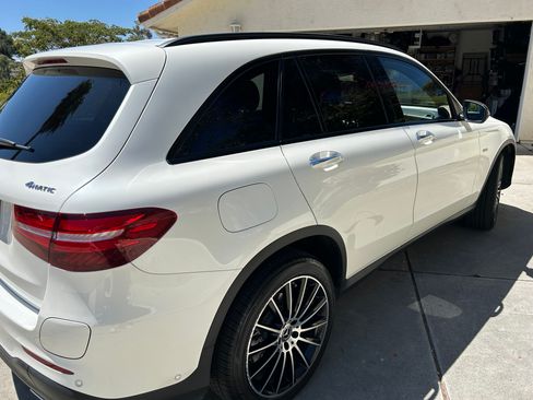 Used 2019 Mercedes-Benz GLC 350e 4MATIC image 5