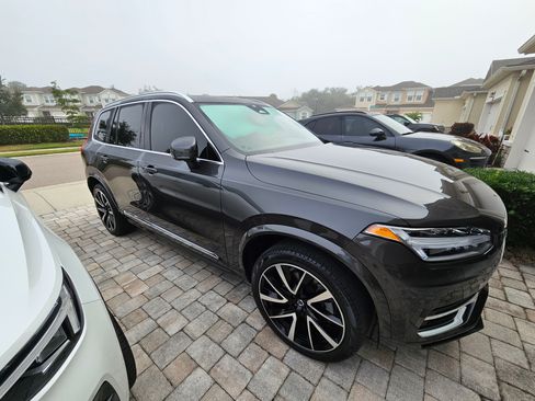 Used 2024 Volvo XC90 B5 Plus w/ Protection Package Premier AWD/4WD image 2