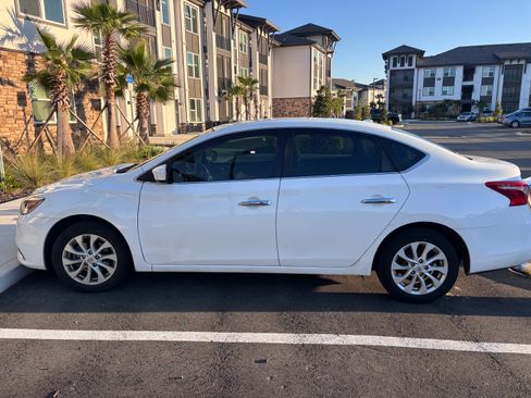 Used 2019 Nissan Sentra SV image 6