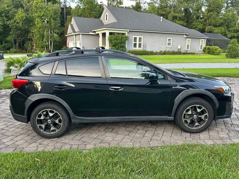 Used 2018 Subaru Crosstrek 2.0i Premium AWD/4WD image 9