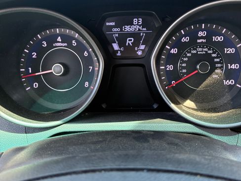 Used 2013 Hyundai Elantra GLS FWD image 10