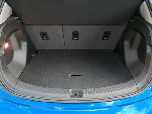 Used 2023 Chevrolet Bolt LT image 12